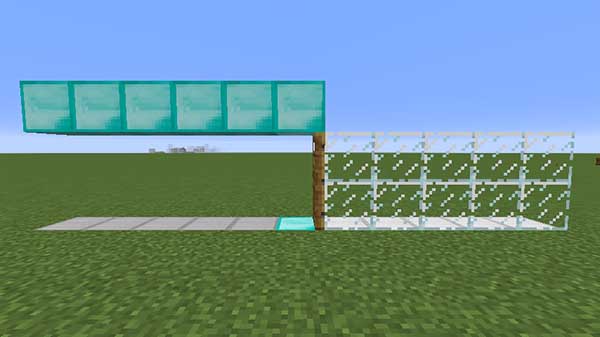 屋根を設置したドア